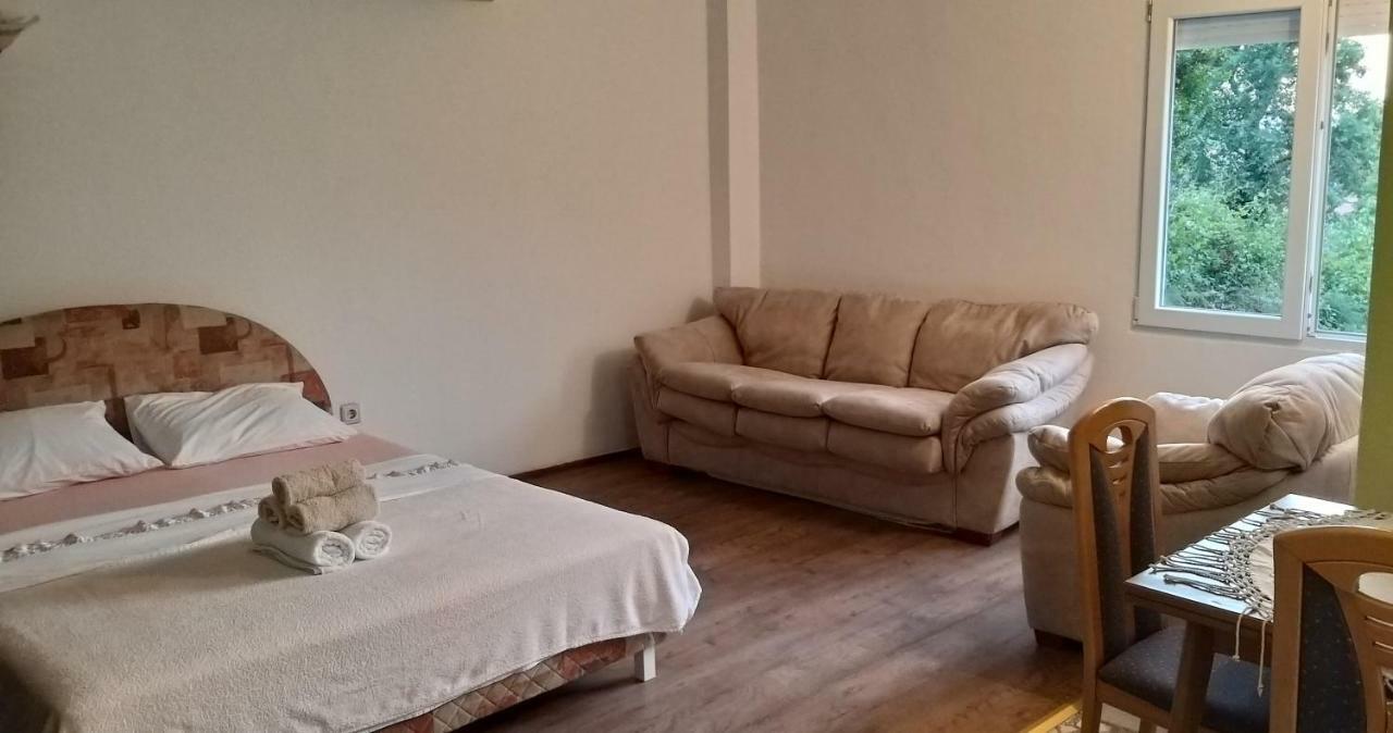 Apartmán Petivat Gardens Exteriér fotografie